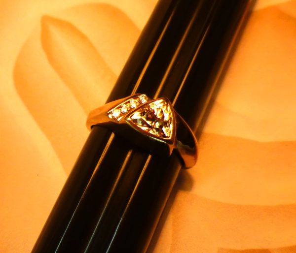Ring, Yellow Gold Plated Bezel Set 6mm Trillion Zultanite® - Image 4