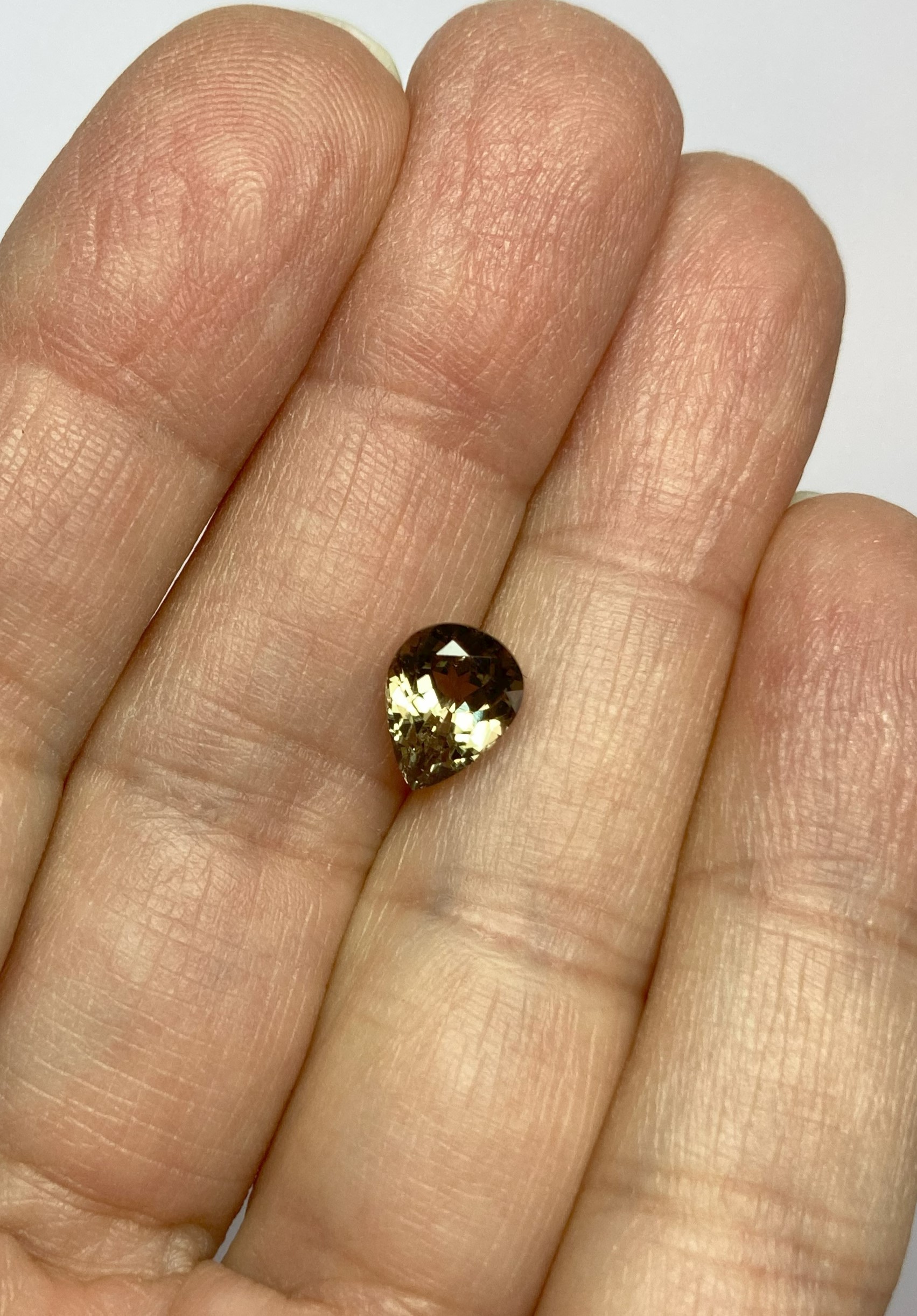 2.18 cts. Zultanite® Pear Shape 8.9x6.8mm - Image 8