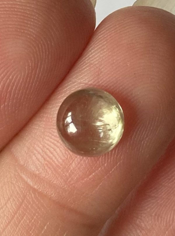 2.65 cts. Zultanite® Cabochon Round 8 mm - Image 4