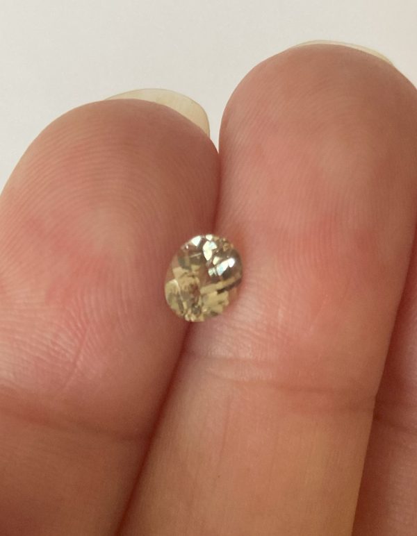 0.68 cts. Zultanite® Checkerboard Oval 6x5 mm - Image 4