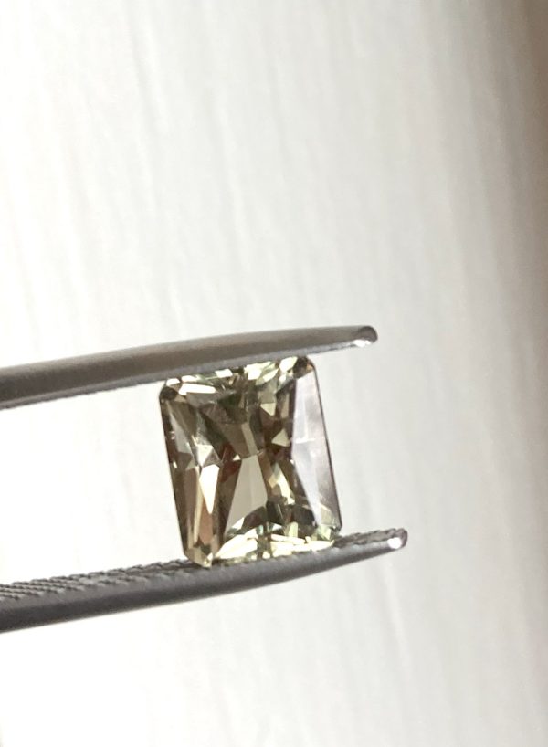 3.10 cts. Zultanite® Radiant Cut Gemstone 9x7mm - Image 6