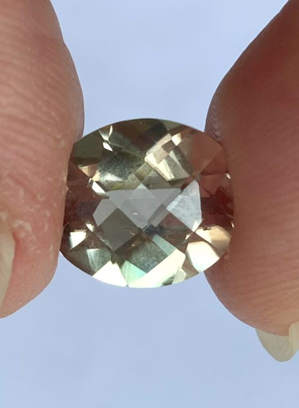 4.76 cts. Zultanite® Checkerboard Oval 12x10mm - Image 5