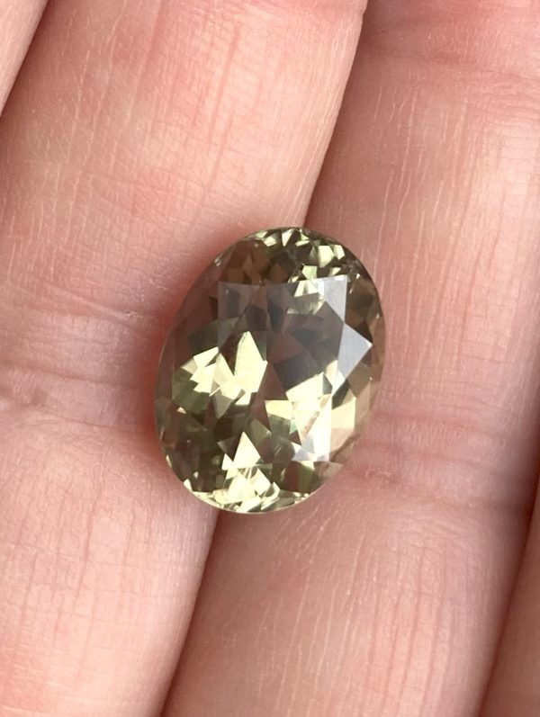 6.69 cts. Zultanite® Oval 13x10 mm - Image 5