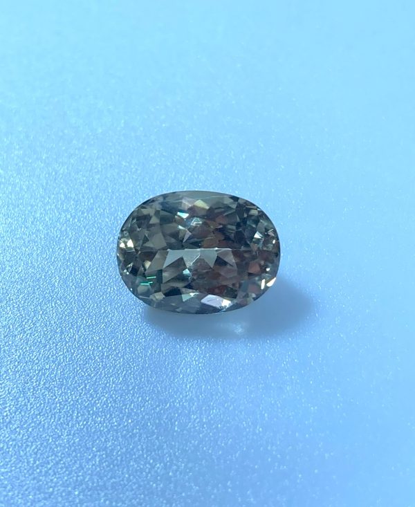 3.56 cts. Zultanite® Oval Cut 10.7mmx8mm - Image 4