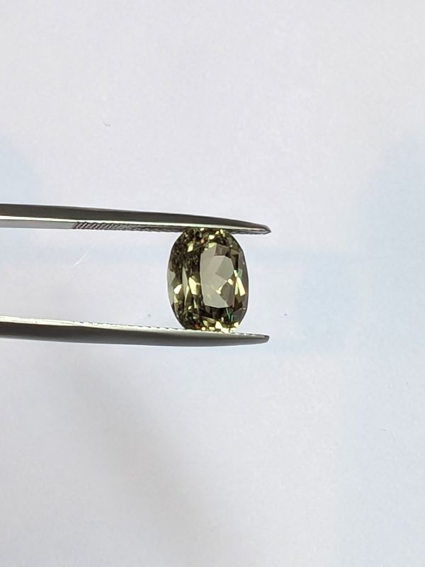 Gemstone, Zultanite® Oval Cut 10.7 x 8 mm