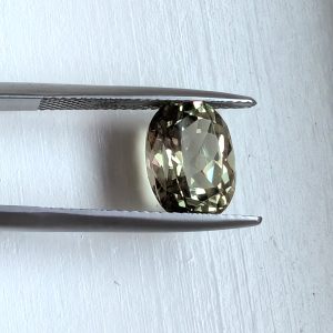 Gemstone, Zultanite® Oval Cut 10.7 x 8 mm