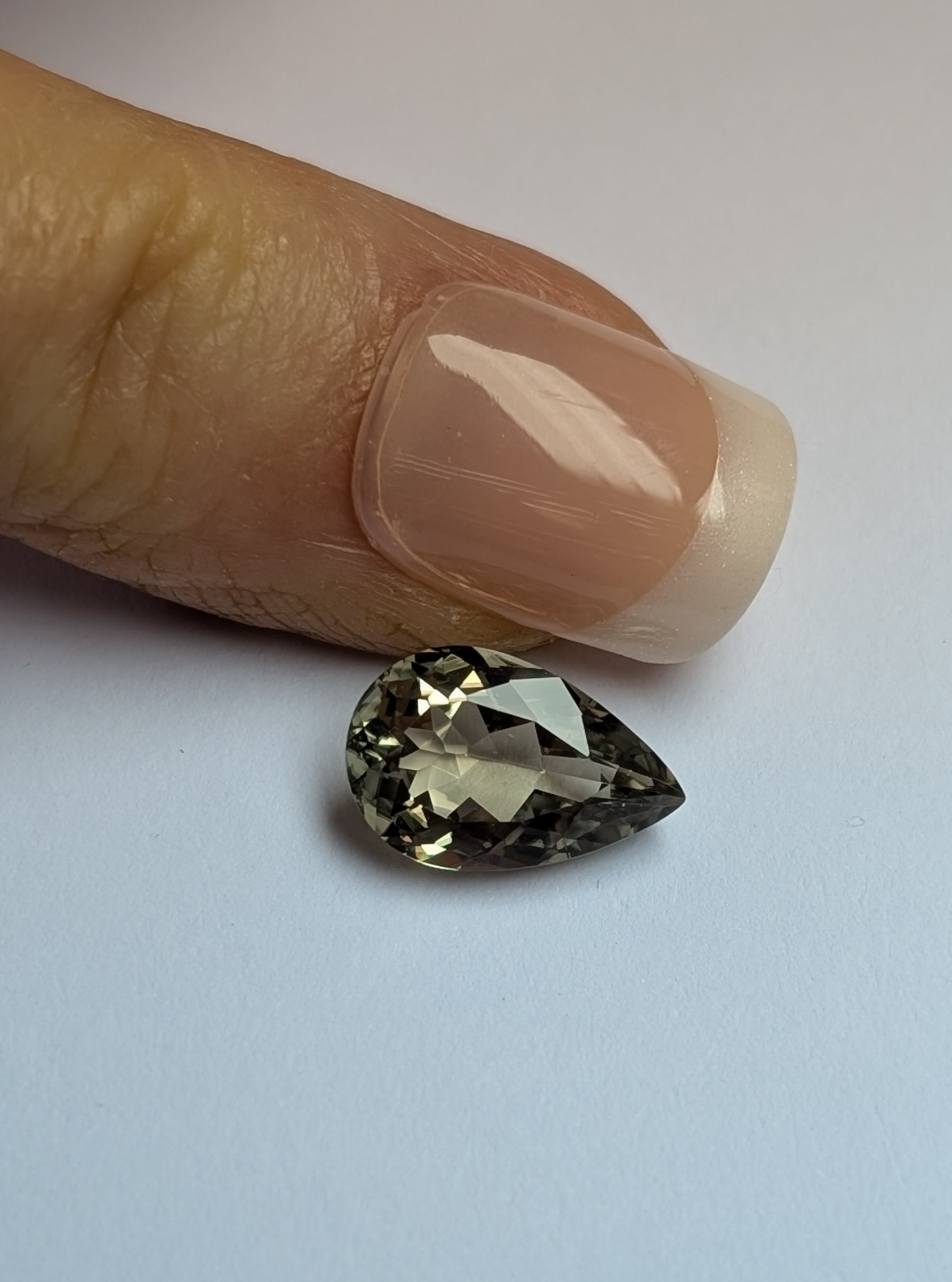 3.41 cts. Zultanite® Pear Cut 12x8 mm - Image 3