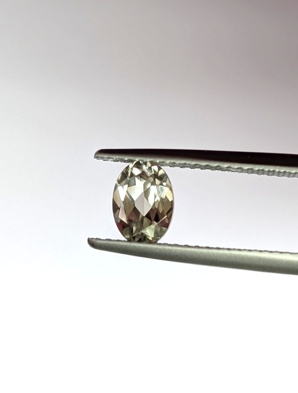 1.04 cts. Zultanite® Oval Cut 7x5mm - Image 3