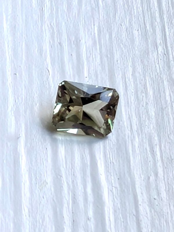 Zultanite® Gemstone, Radiant Cut, 6 x 5mm