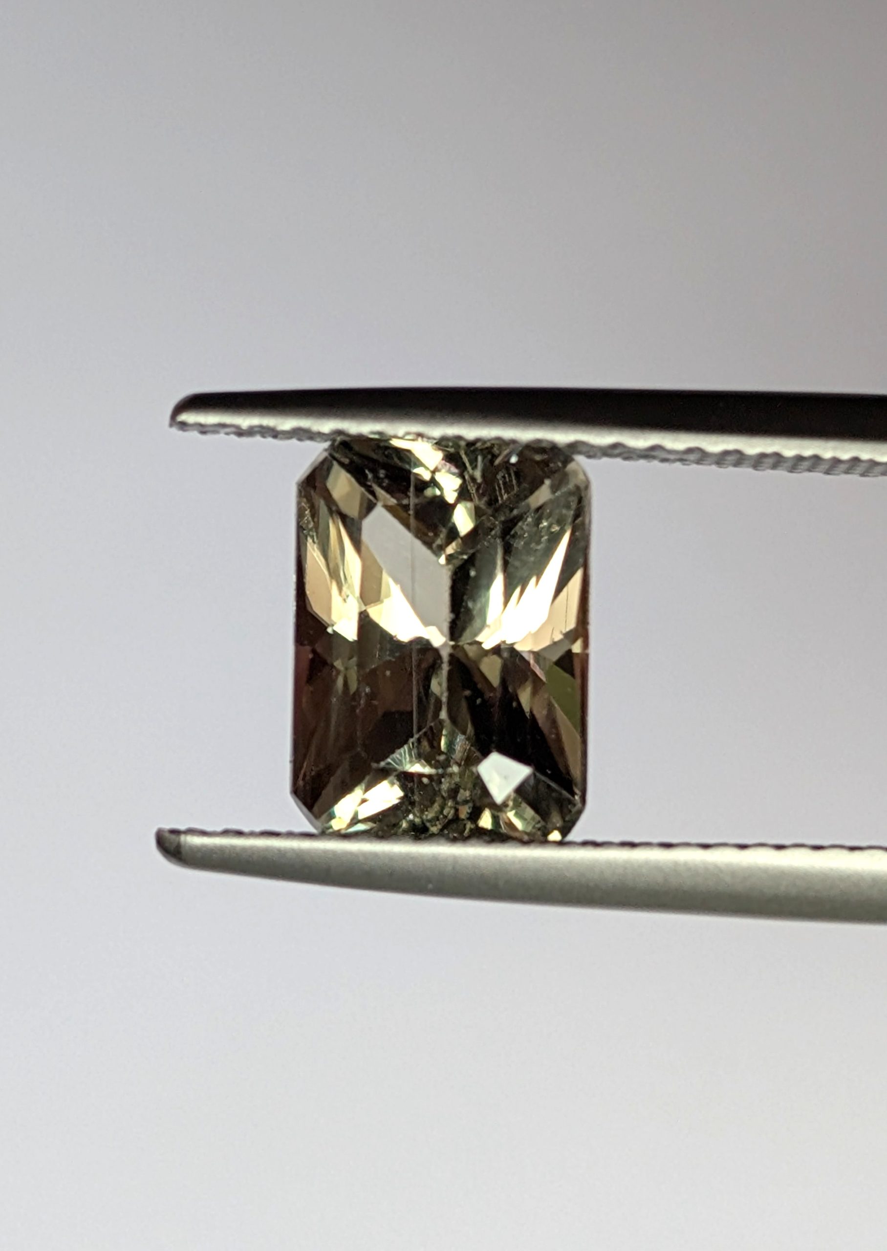 2.58 cts. Zultanite® Radiant Cut Gemstone 9.7x7mm - Image 2