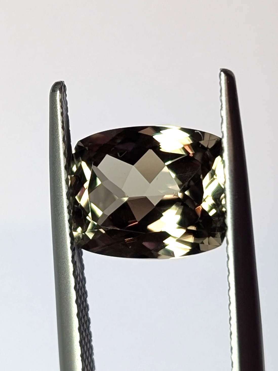 Zultanite® Gemstone, Cushion Cut, 3.53 carats