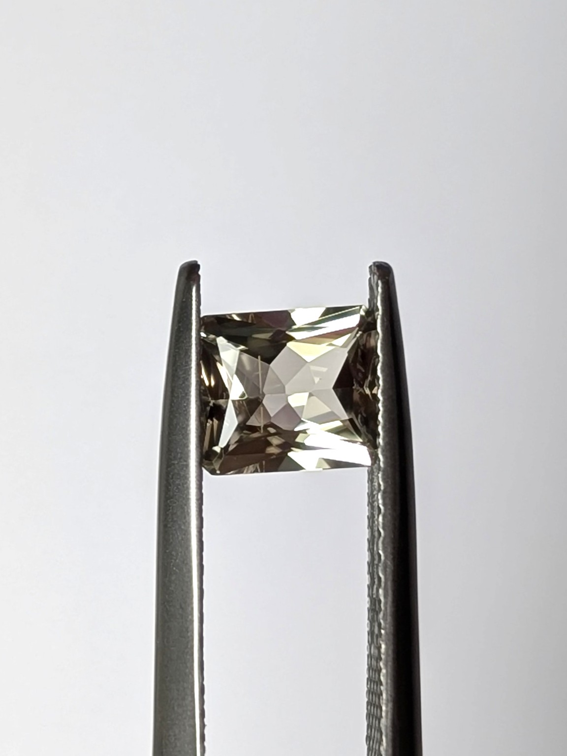 Zultanite® Gemstone, Radiant Cut, 7 x 6 mm