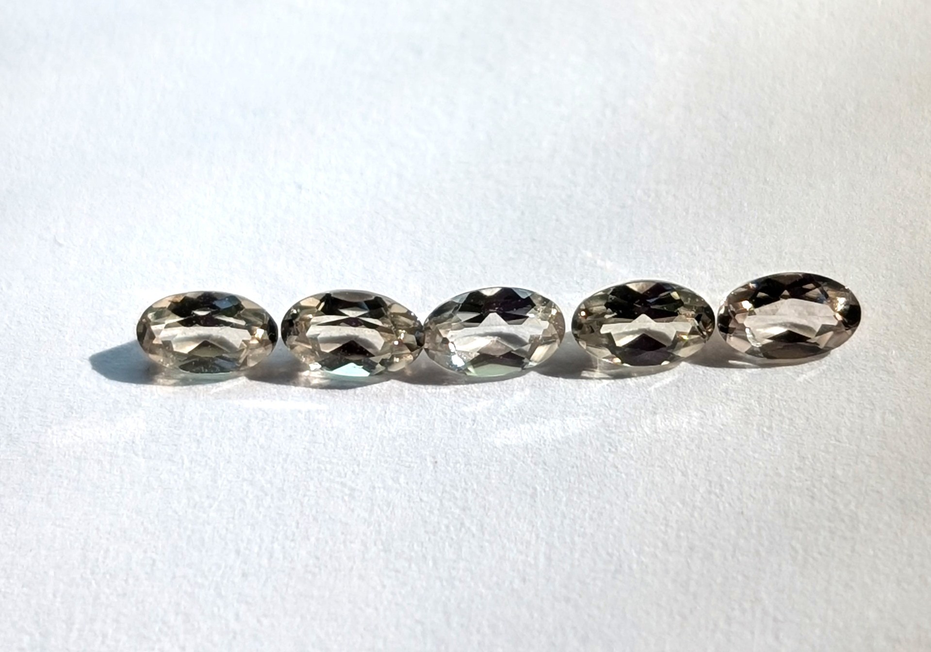 Color-Change Zultanite® Oval, 5x3mm, Set of 5 gemstones, cttw. 1.19 carats.