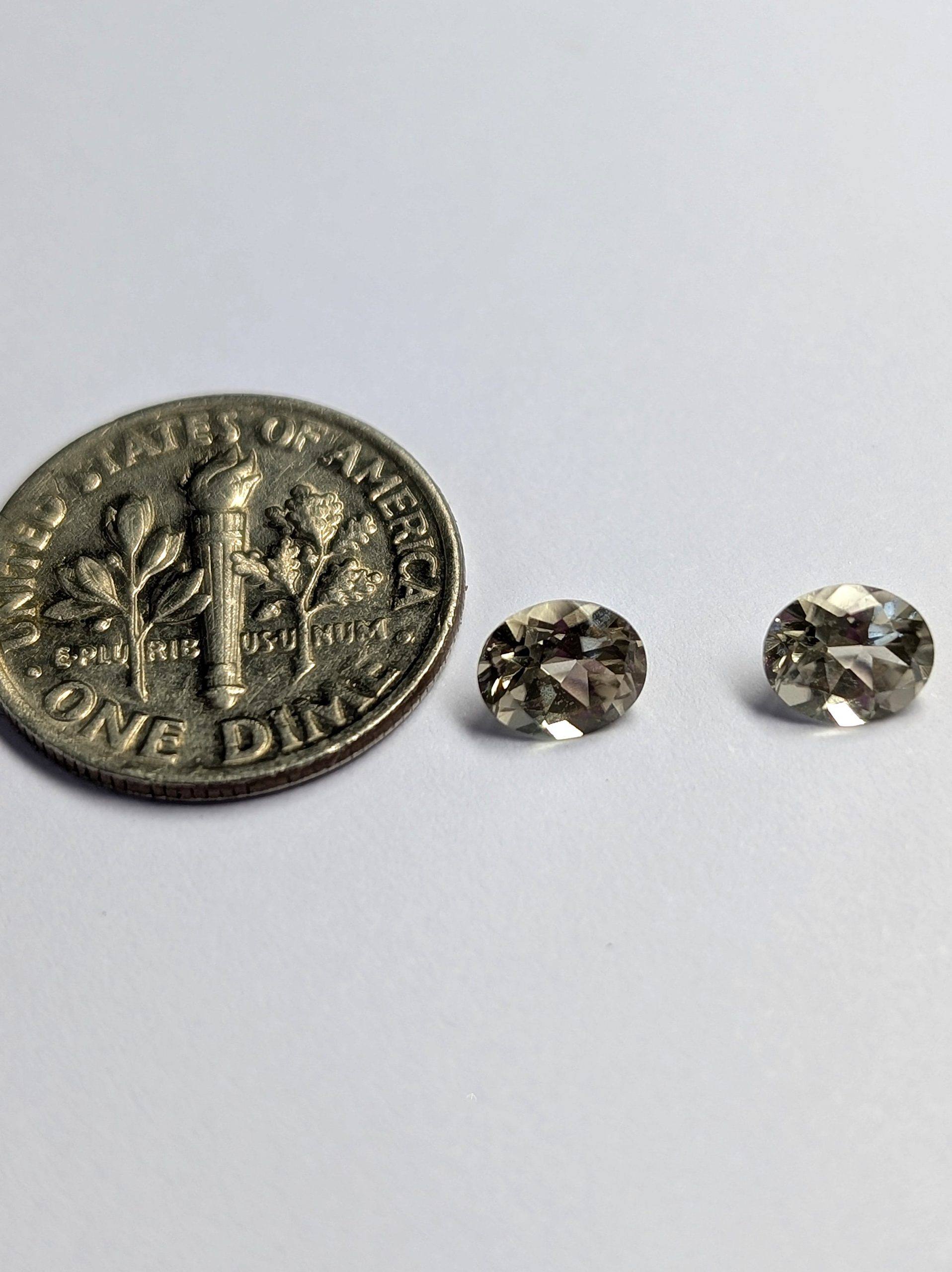 1.37 cts. Zultanite® Oval Cut PAIR 6x5mm - Image 4
