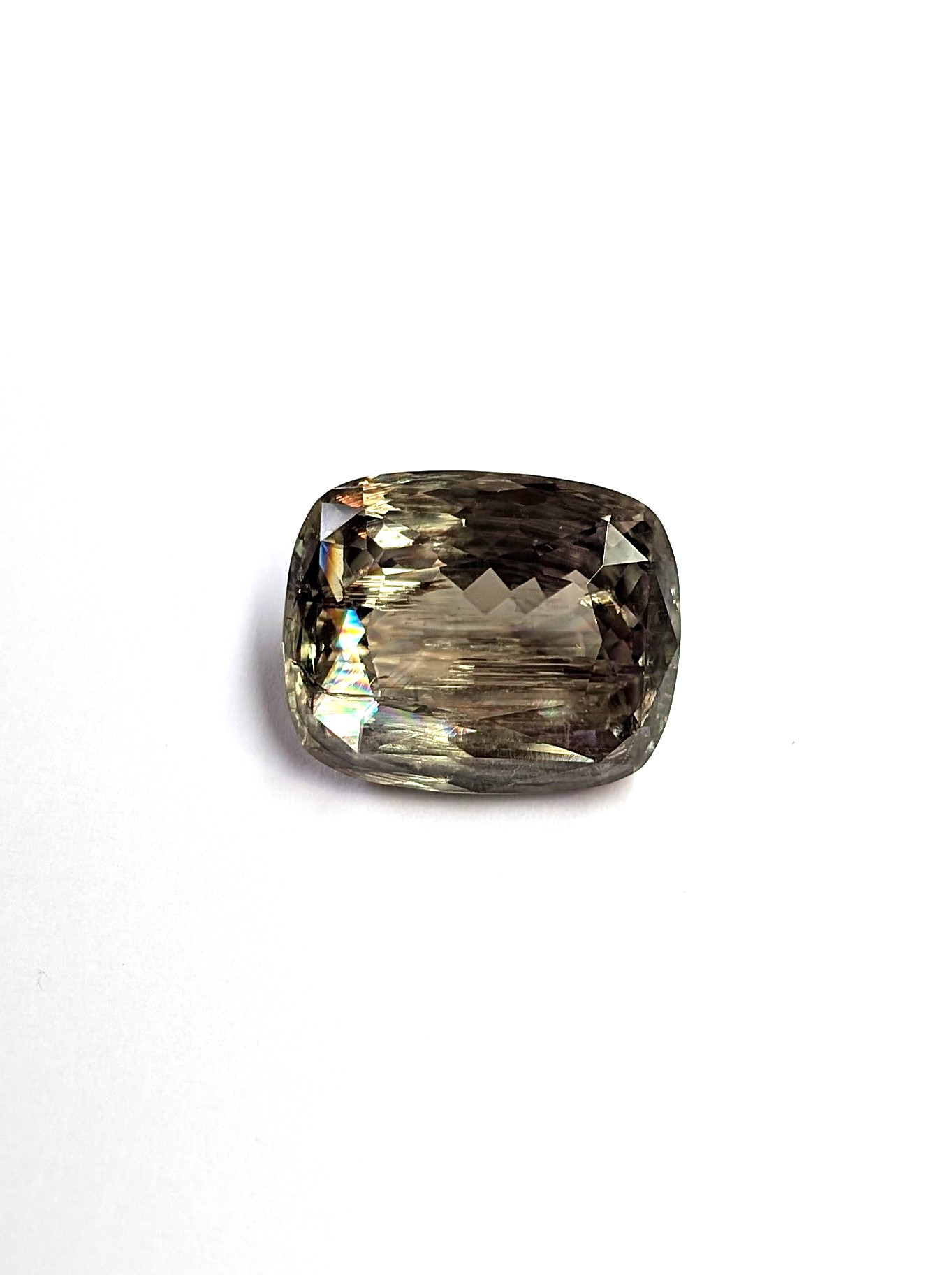 28.36 cts. Zultanite® Fancy Cushion Cut 21x17 mm - Image 6